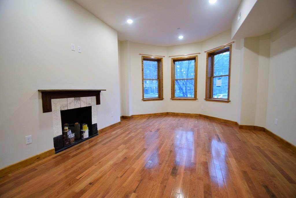 1736 Beacon - Photo 1