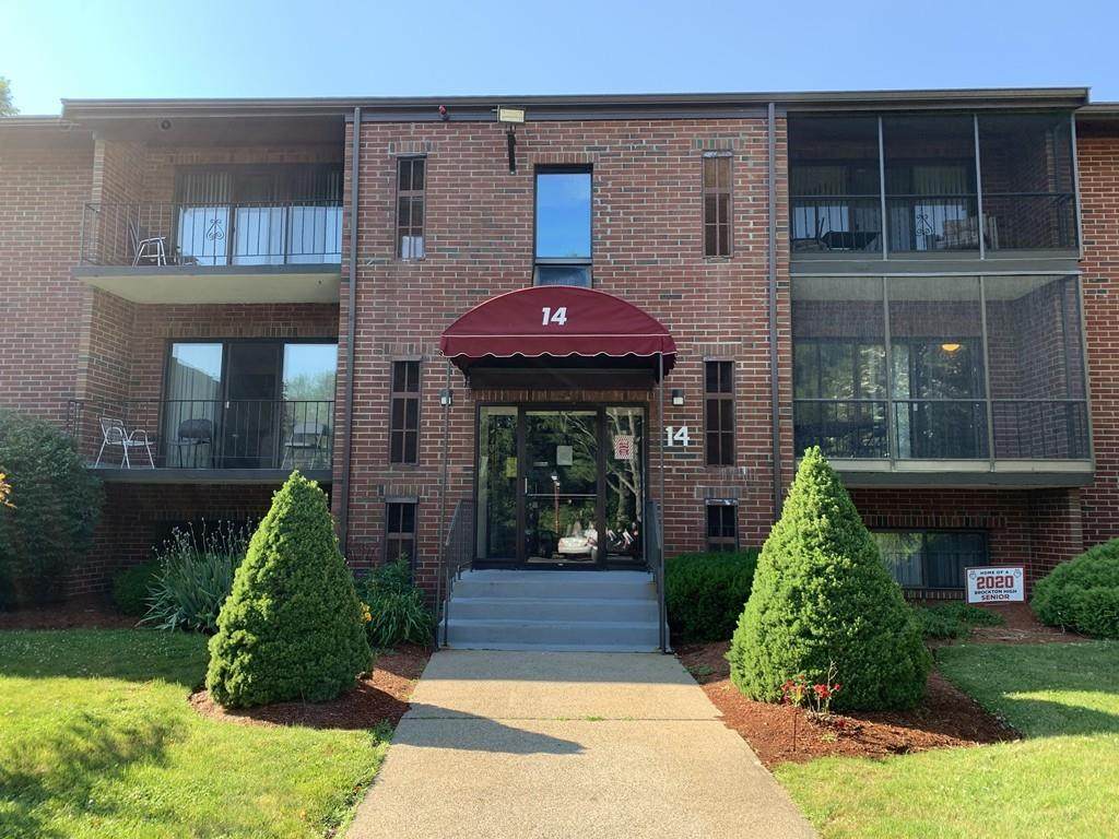 221 Oak St - Photo 1