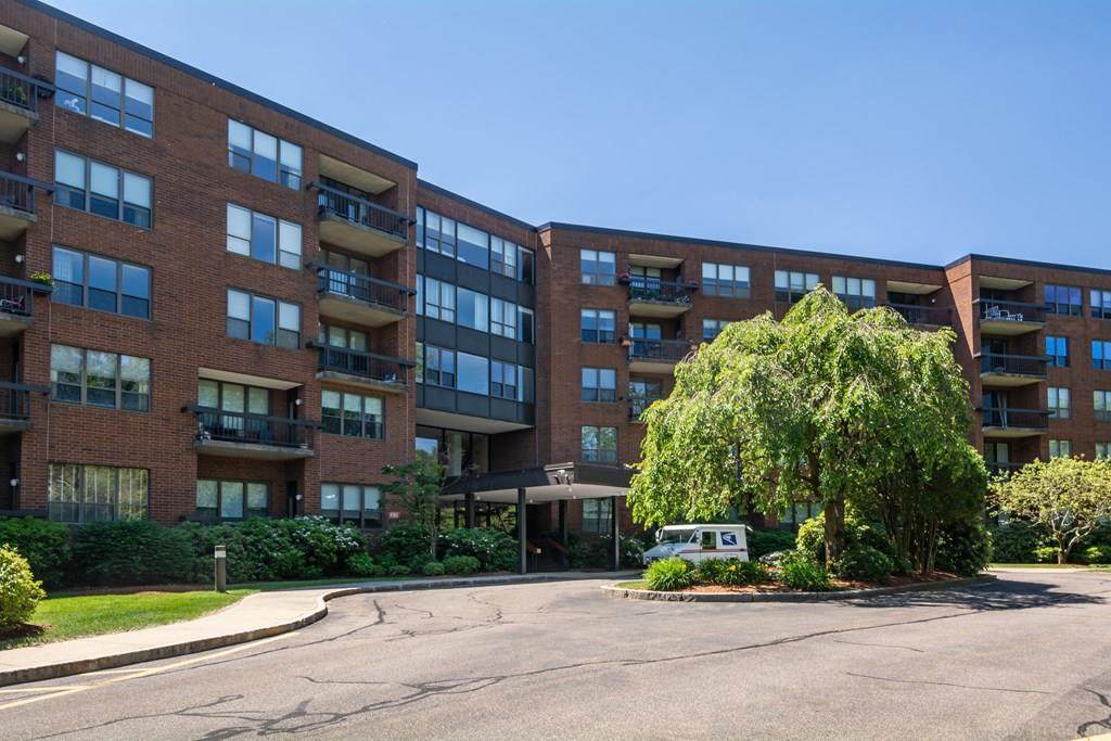 210 Nahanton St - Photo 1