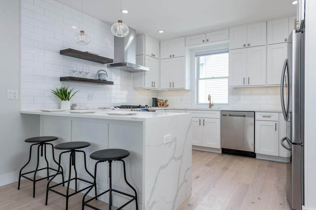 48 Berkeley St - Photo 1