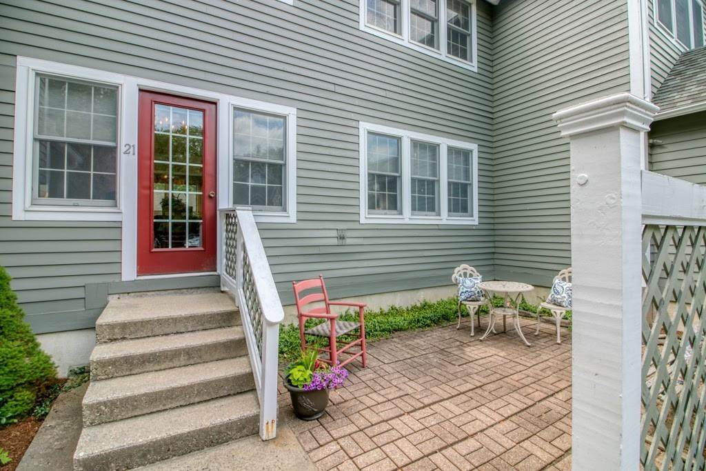 21 Amity Pl - Photo 1