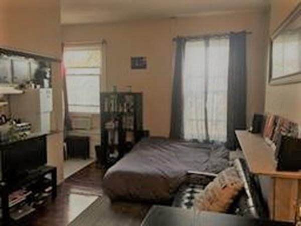 84 Chandler Street - Photo 1