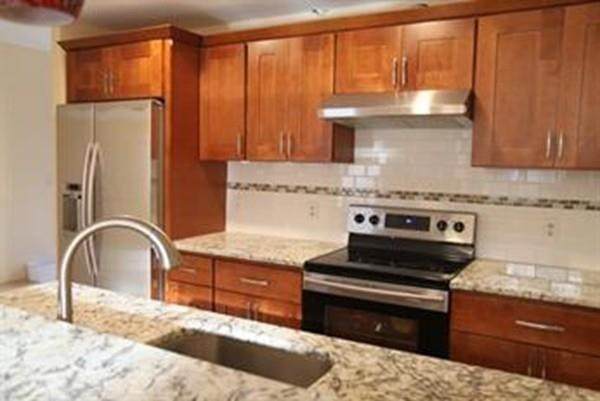 171 Swanton St - Photo 1