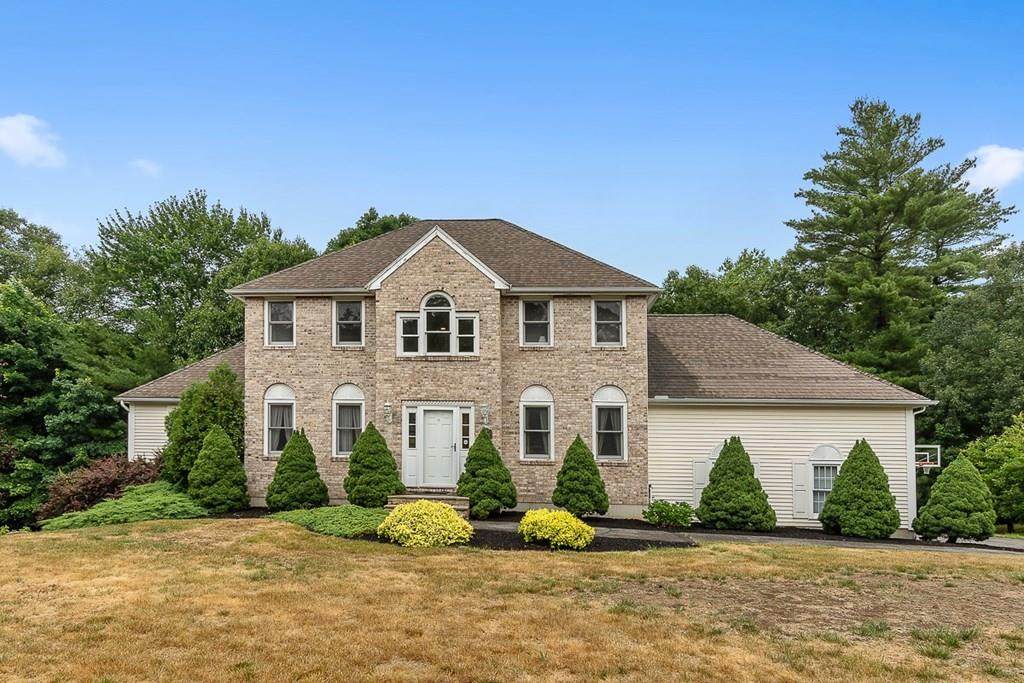 14 Hickory Ln - Photo 1