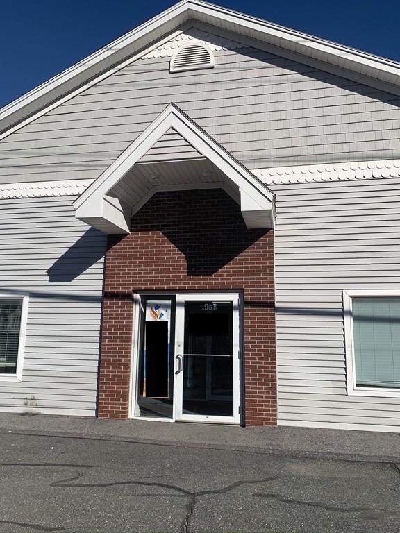 195 Lake Ave - Photo 1