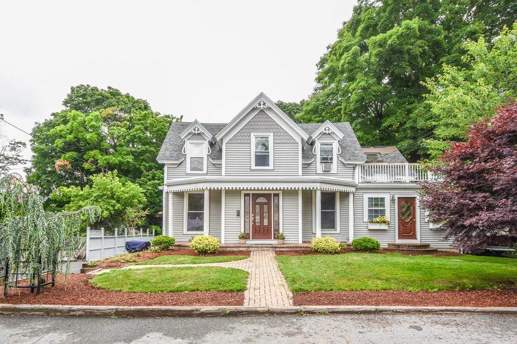 44 Lincoln Street - Photo 1