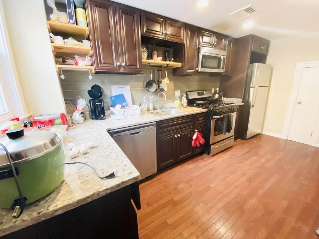 11 Linden St - Photo 1