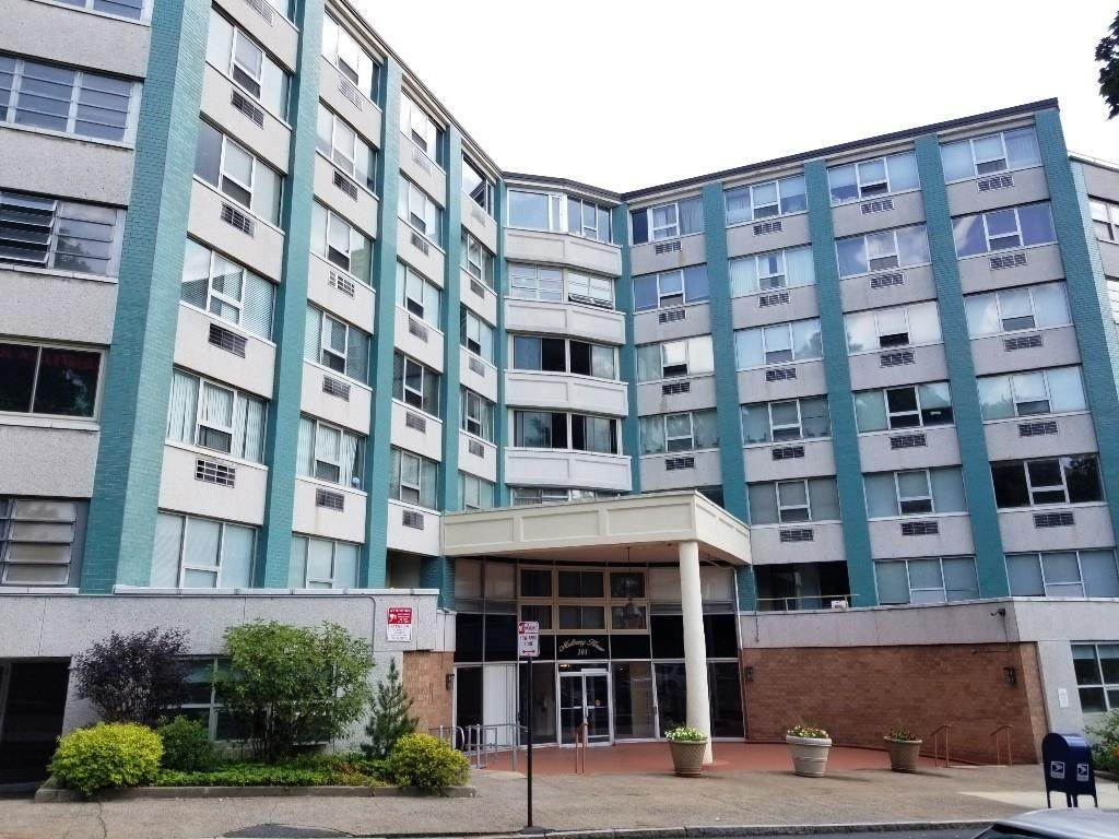 101 Mulberry St - Photo 1