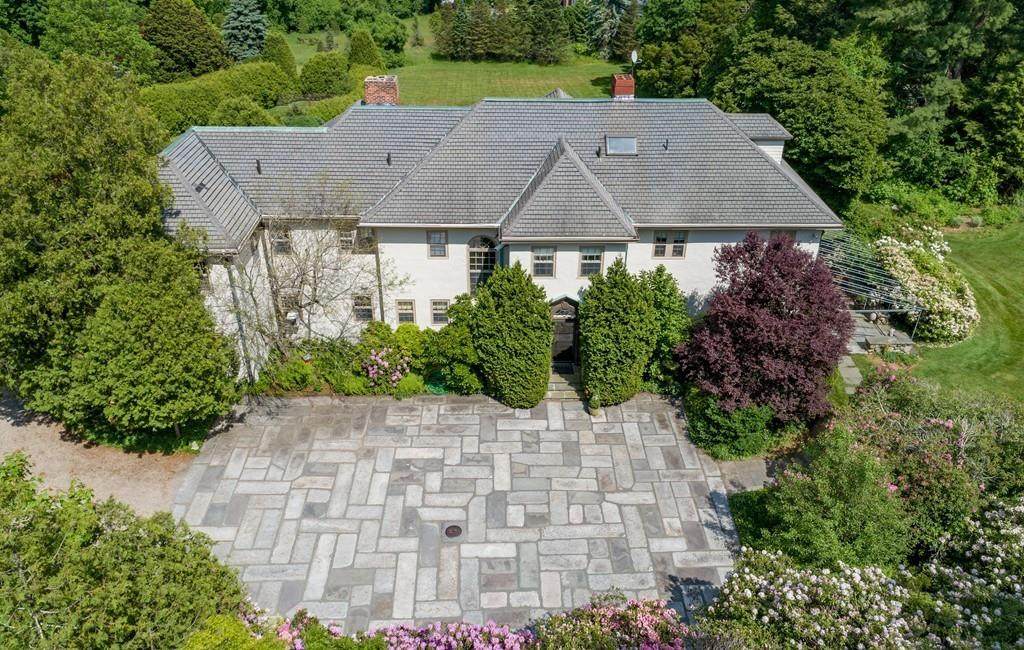 300 Fox Hill - Photo 1