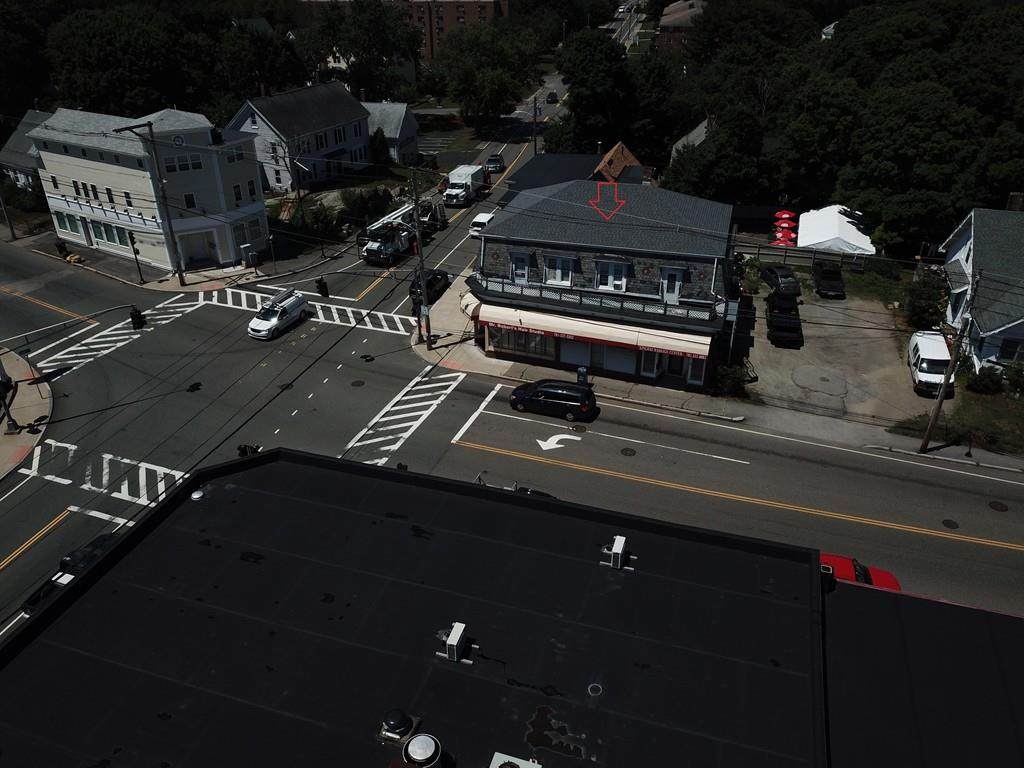 560 Broad St - Photo 1