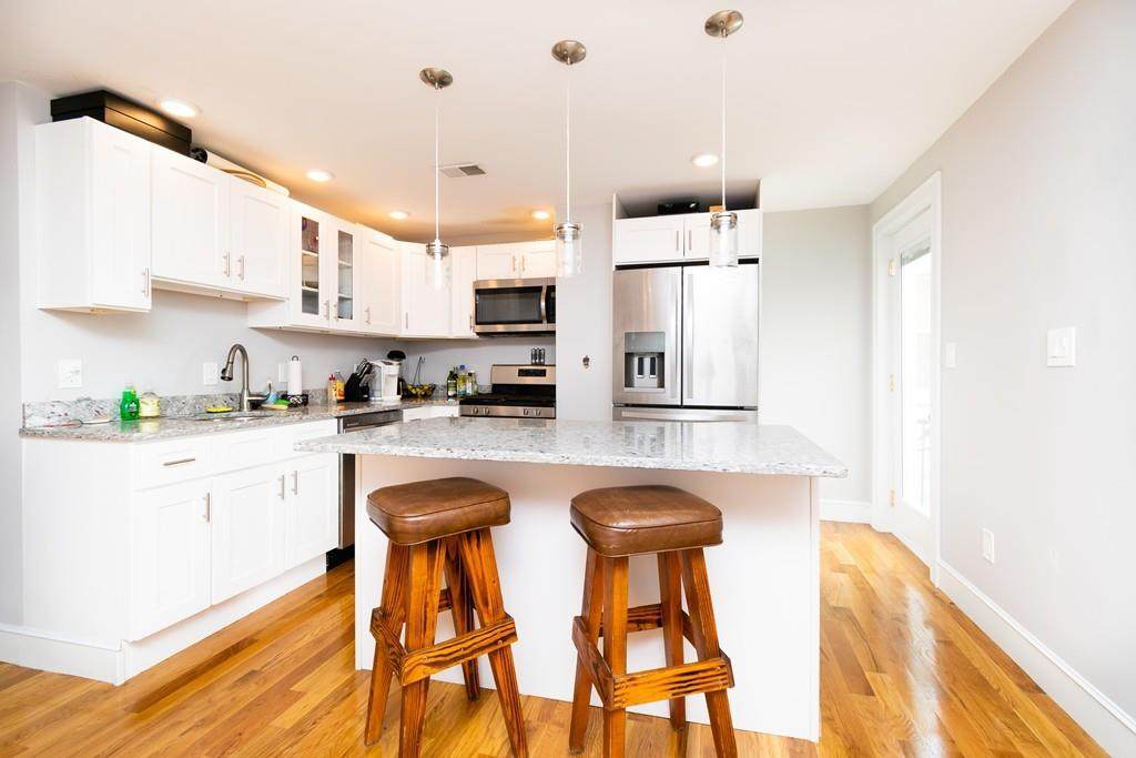 816 Saratoga Street - Photo 1