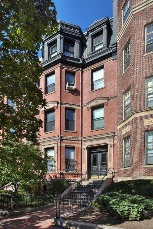 127 Marlborough St - Photo 1