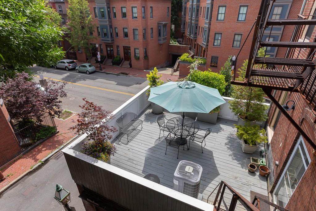 150 Chandler St - Photo 1
