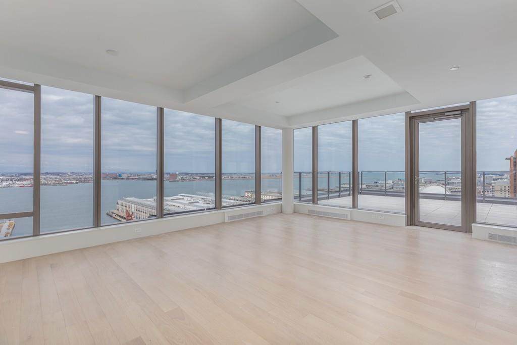 133 Seaport Blvd - Photo 1
