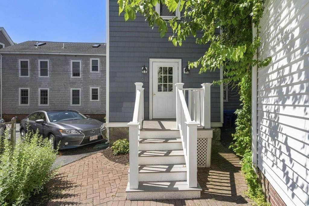 61 Prince St - Photo 1