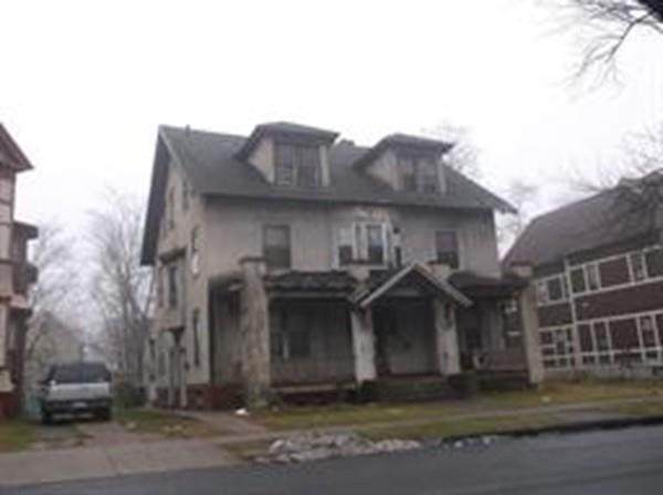 333 Saint James Ave - Photo 1