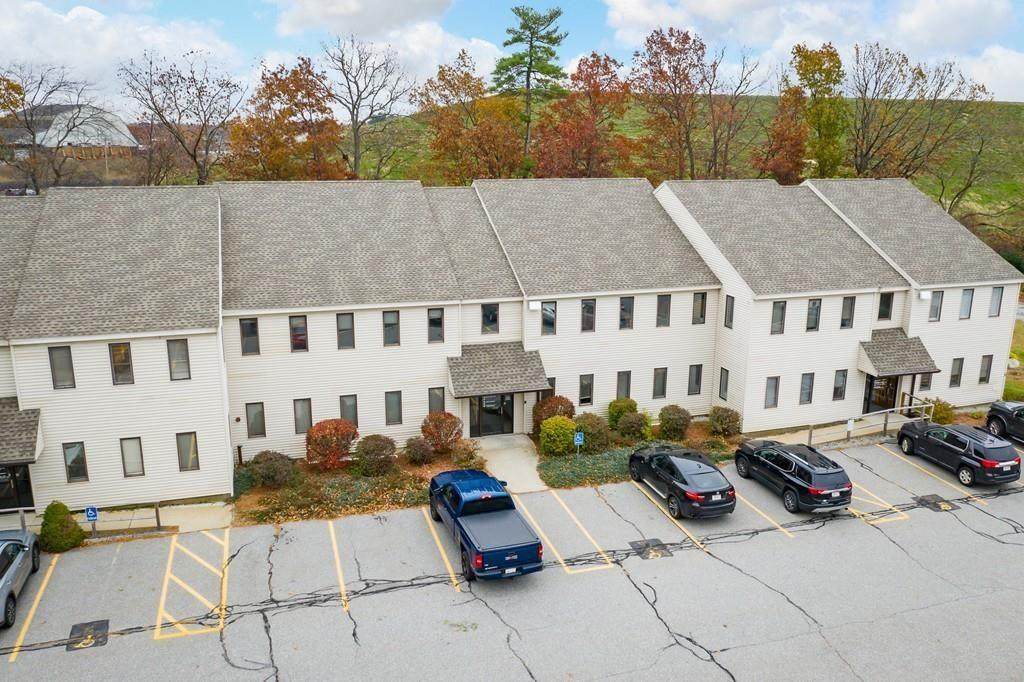 4 Courthouse Lane - Photo 1