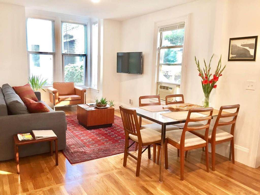 10 King Place - Photo 1