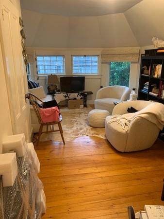 302 Brookline Strt - Photo 1