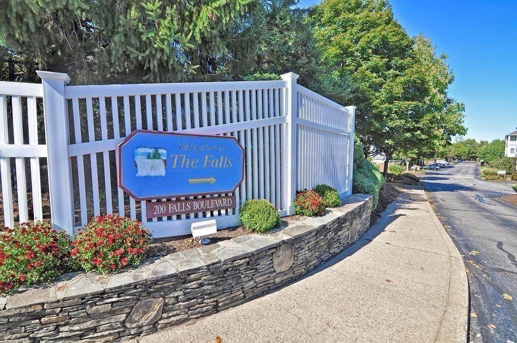 200 Falls Blvd - Photo 1