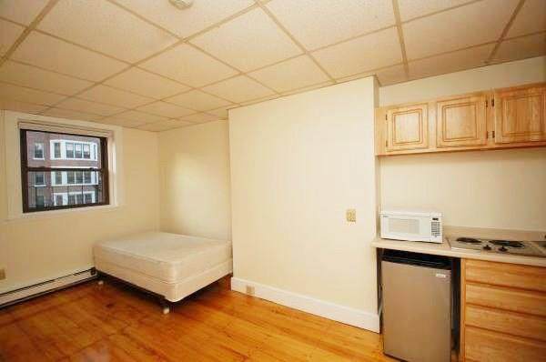 505 Beacon - Photo 1