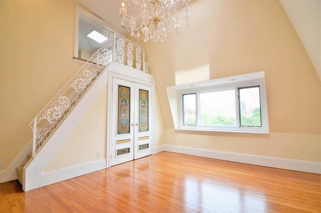 3 Arlington Street - Photo 1