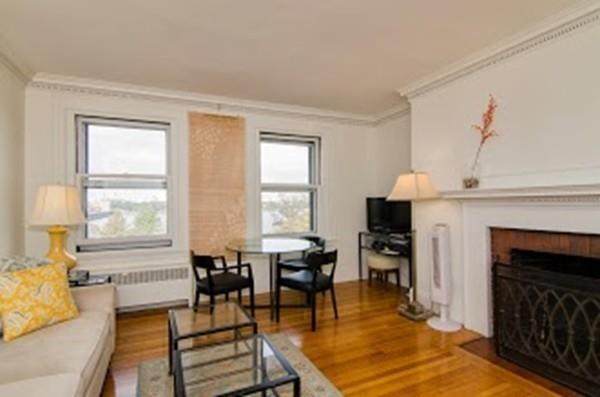 478 Beacon - Photo 1