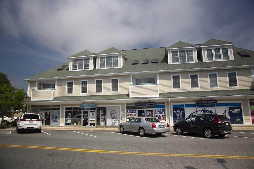 33 Railroad Avenue - Photo 1