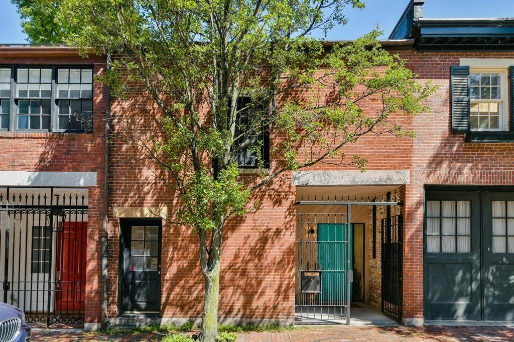 8 Byron Street - Photo 1