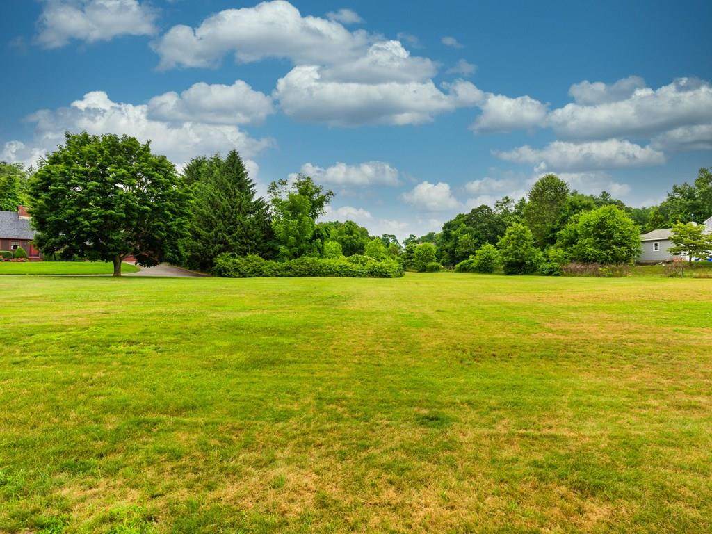 5 Swing Dr - Photo 1