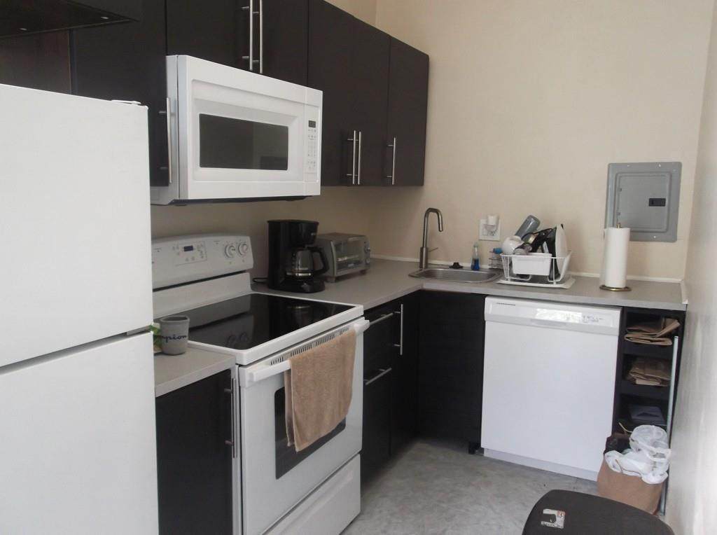 1091 Boylston St - Photo 1