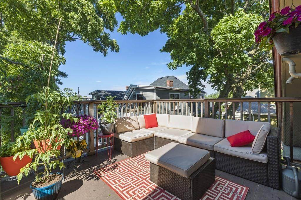 12 Upham Ave - Photo 1