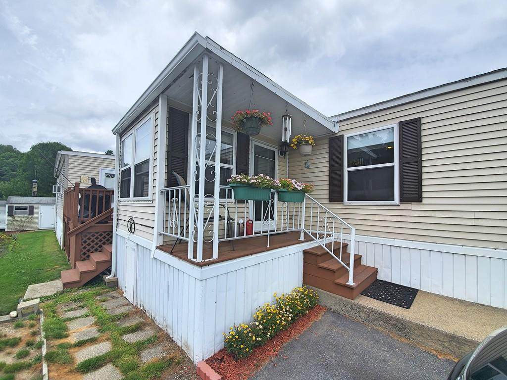 33 Virginia Ave - Photo 1