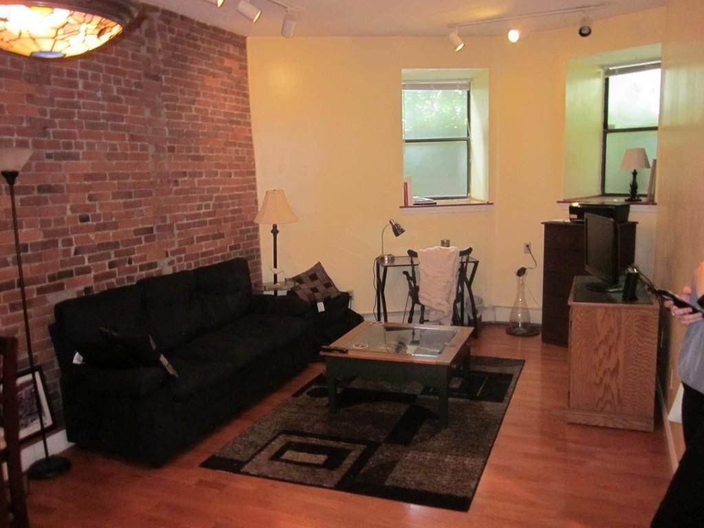 30 Peterborough St. - Photo 1