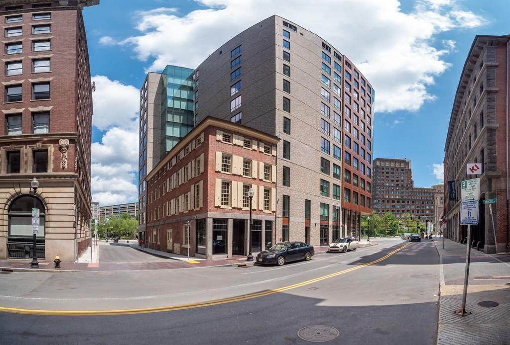 110 Broad St - Photo 1