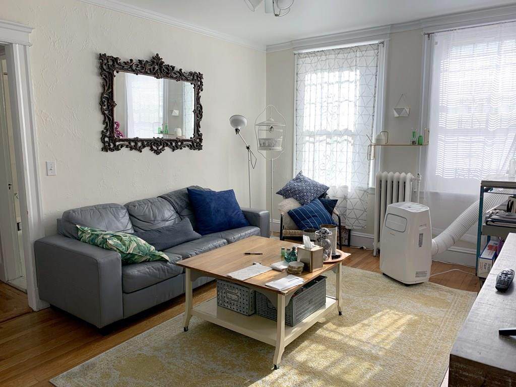120 Riverway - Photo 1