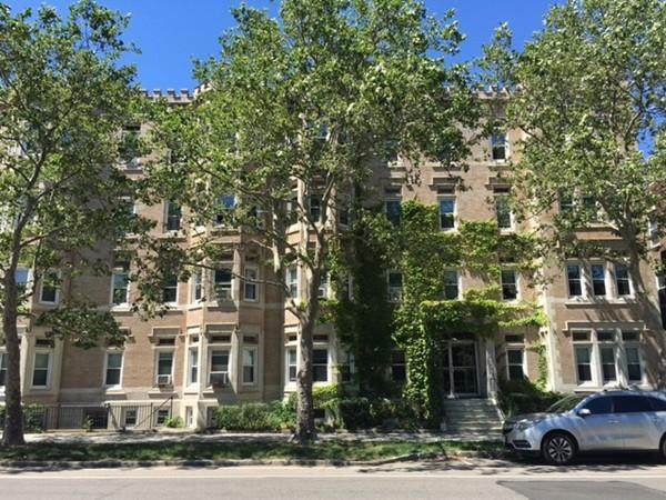1834 Beacon St - Photo 1