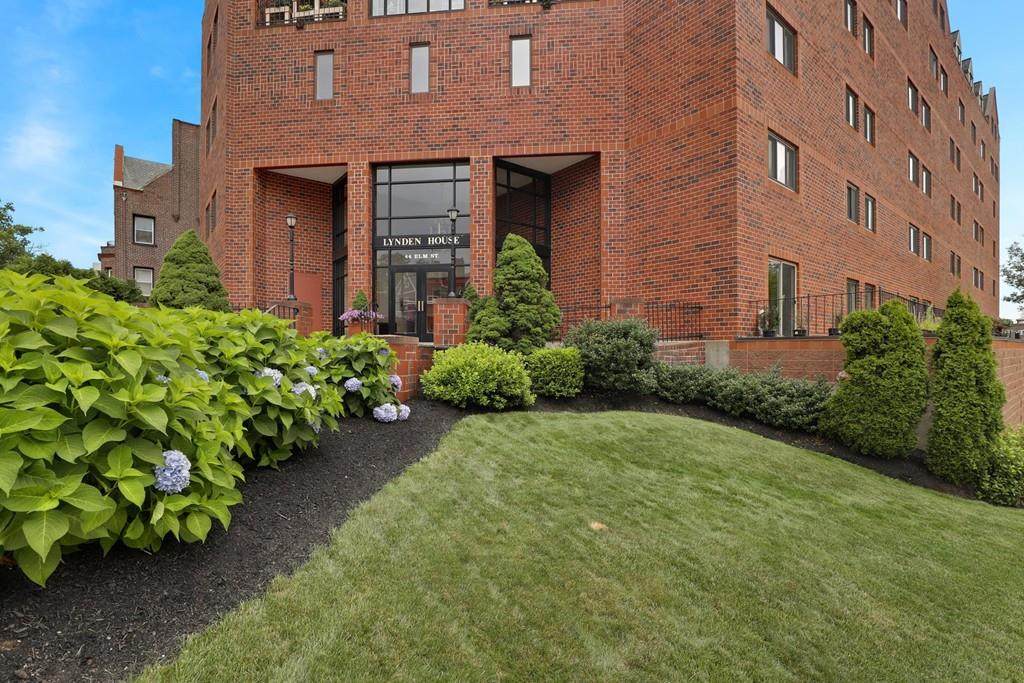 44 Elm St - Photo 1