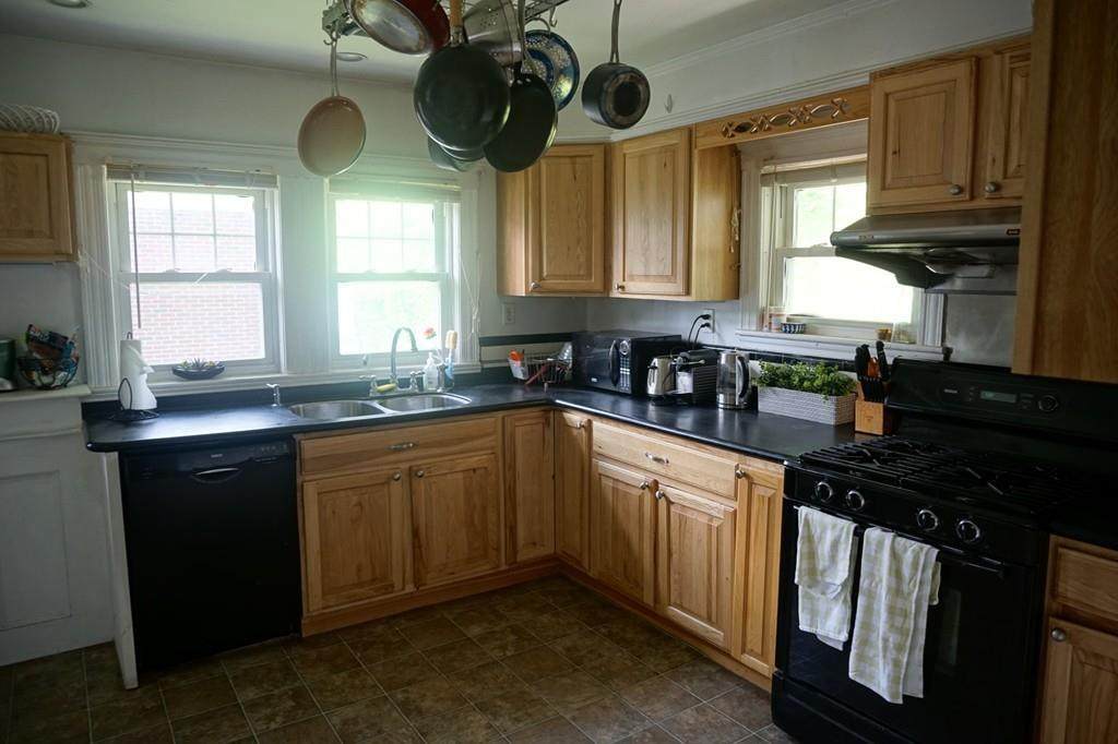 95 Westbourne Ter - Photo 1