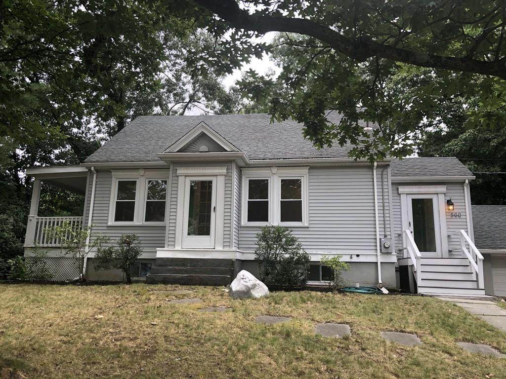 560 Lowell St - Photo 1
