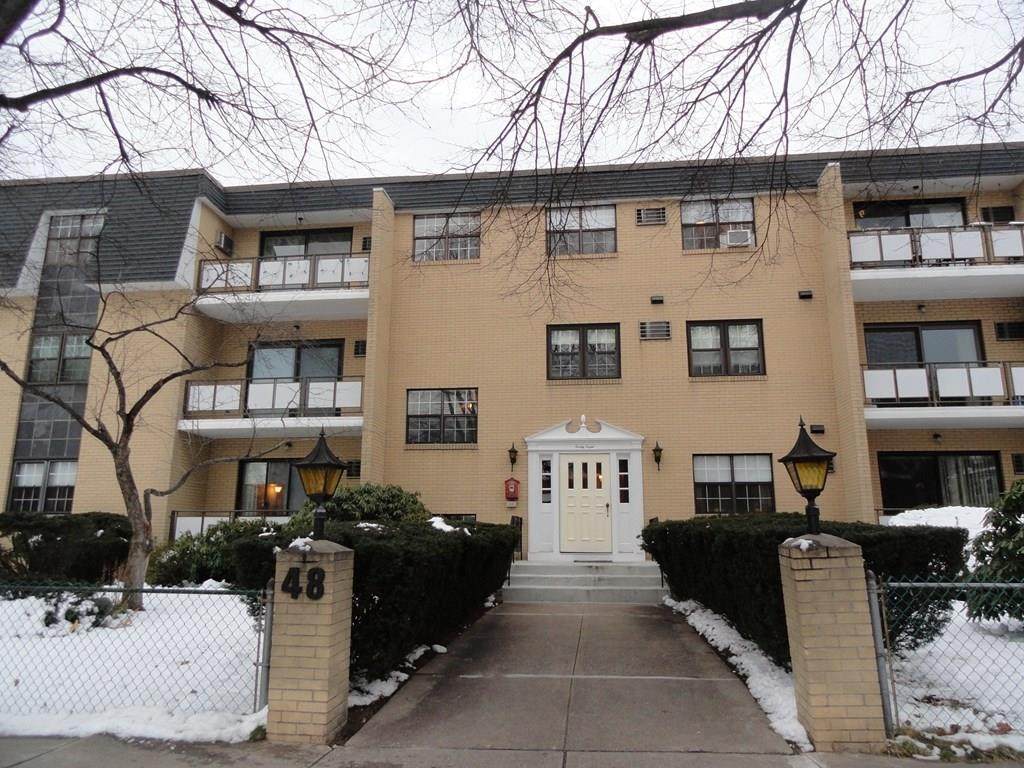 48 Bigelow Avenue - Photo 1