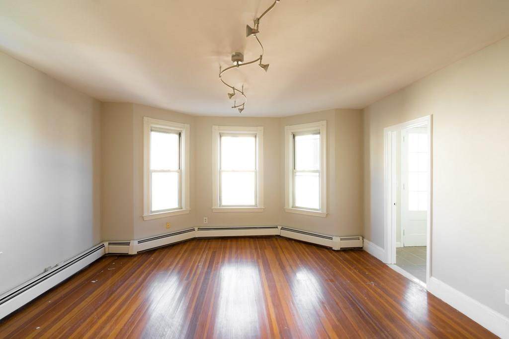 17 E Milton - Photo 1