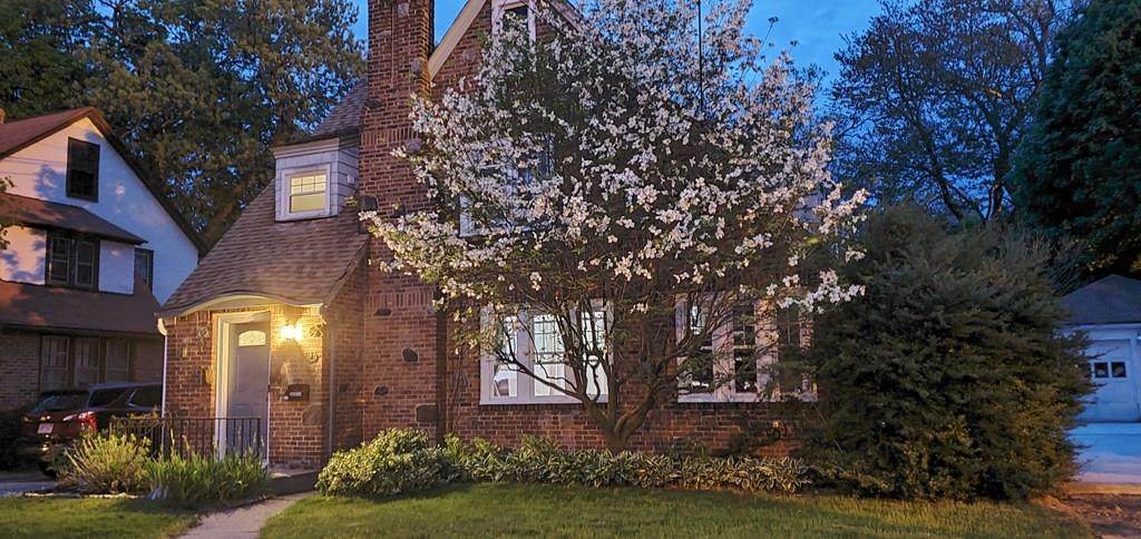 19 Perkins - Photo 1