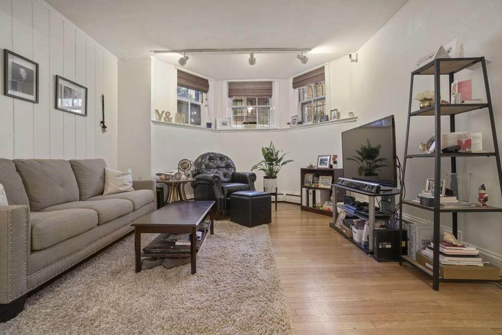 182 Marlborough Street - Photo 1