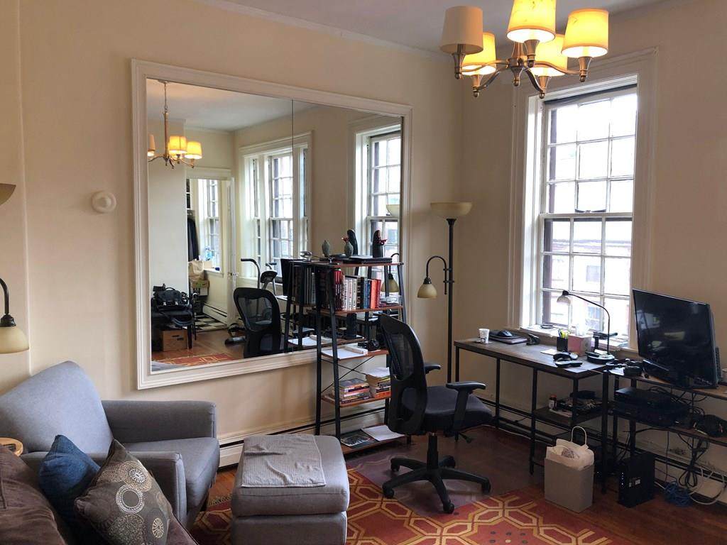 38 Charles - Photo 1