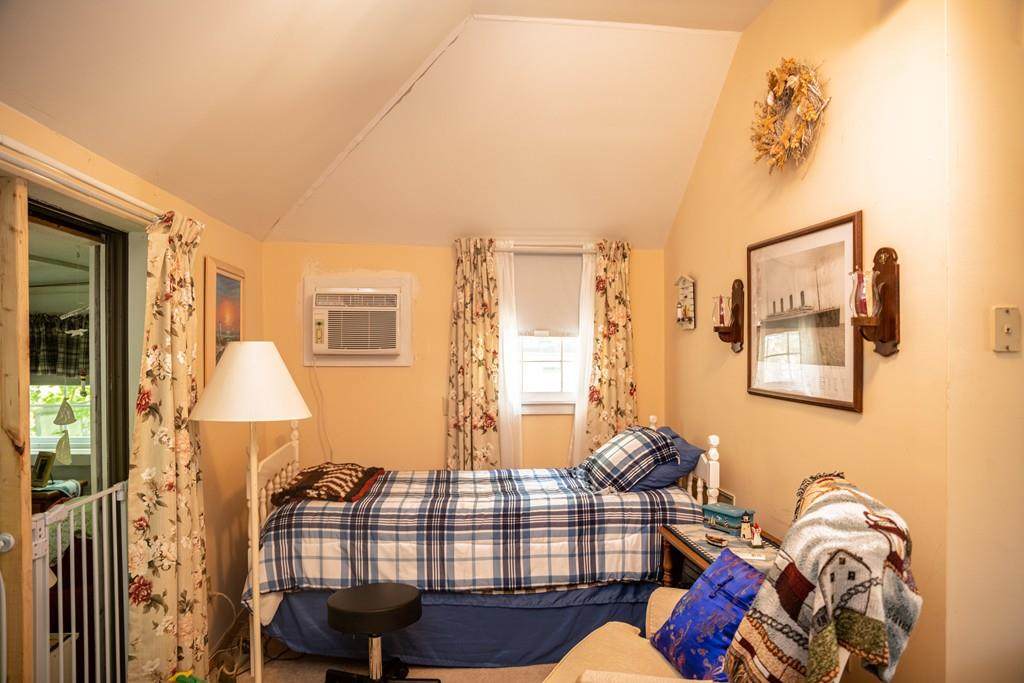 21 Thompson Rd - Photo 1