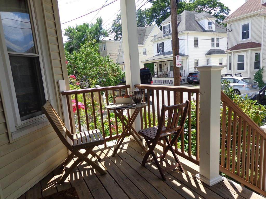 41 Montfern Ave - Photo 1