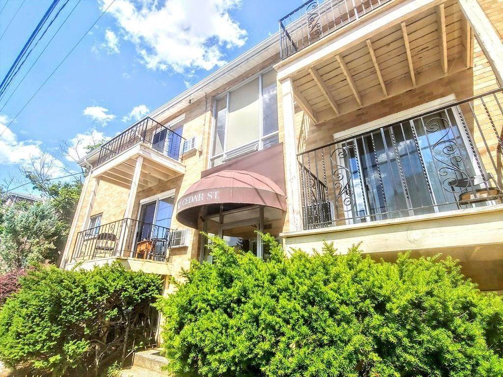 87 Cedar St - Photo 1