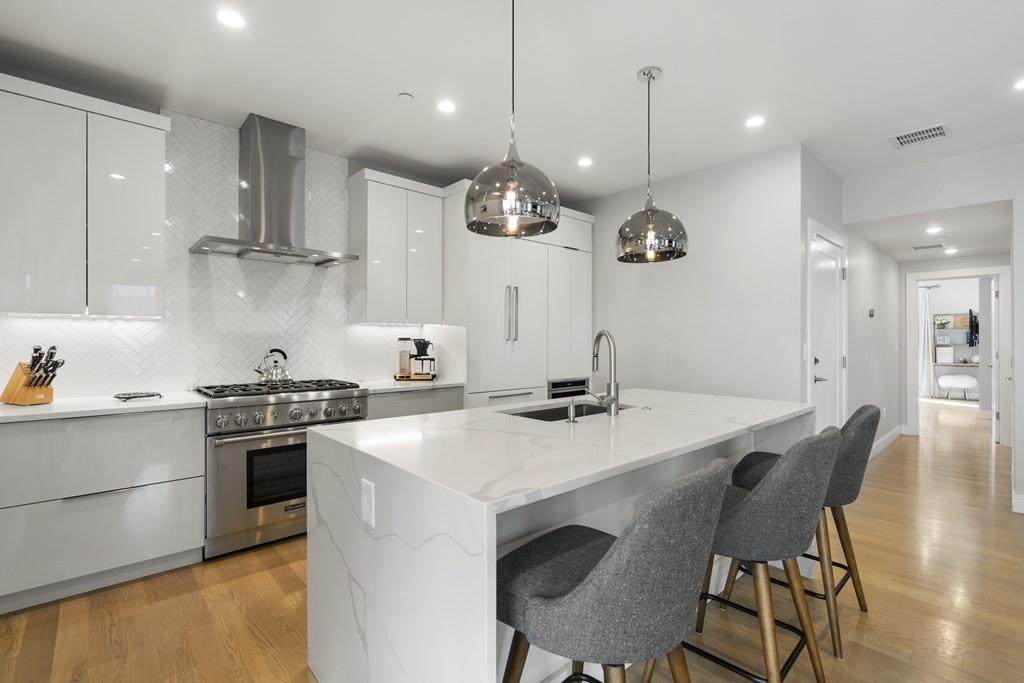 341 E Street - Photo 1