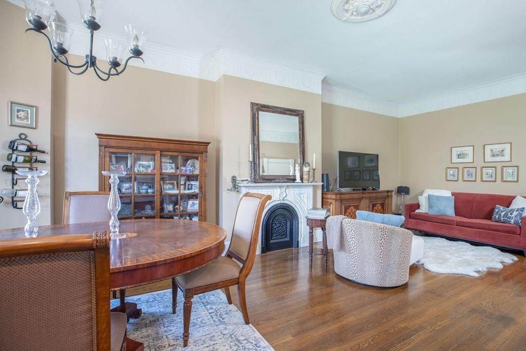 688 Tremont St - Photo 1